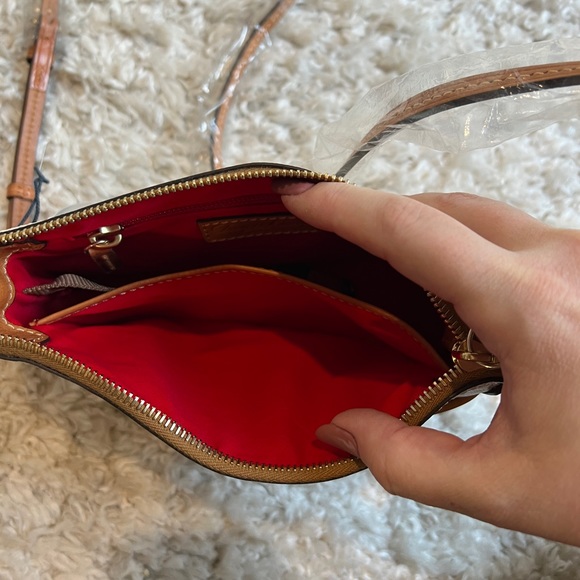 Dooney & Burke never used bag - Picture 3 of 4